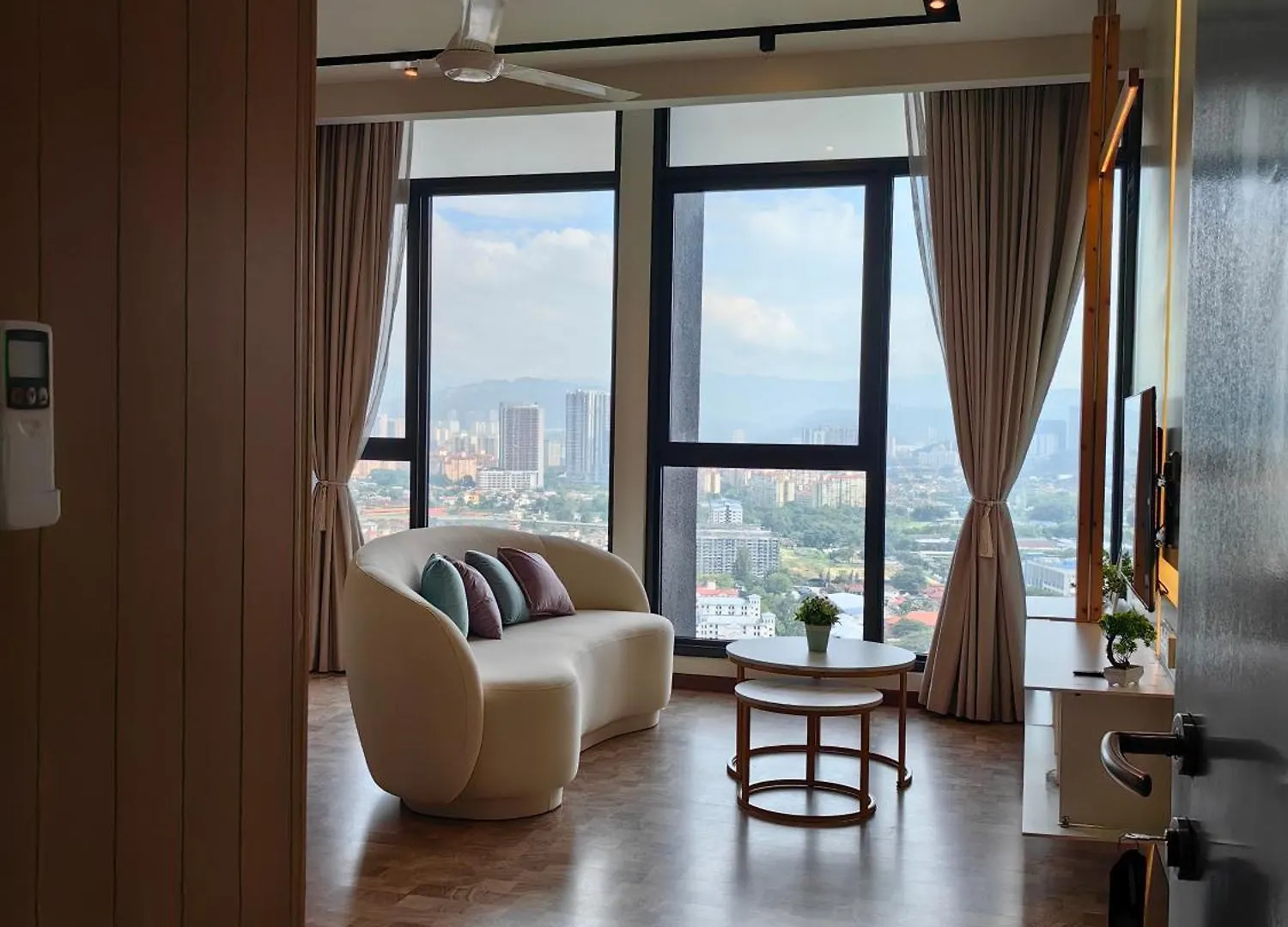 Expressionz Designer Suites Host By Aurora Premium Stay Kuala Lumpur Aparthotel