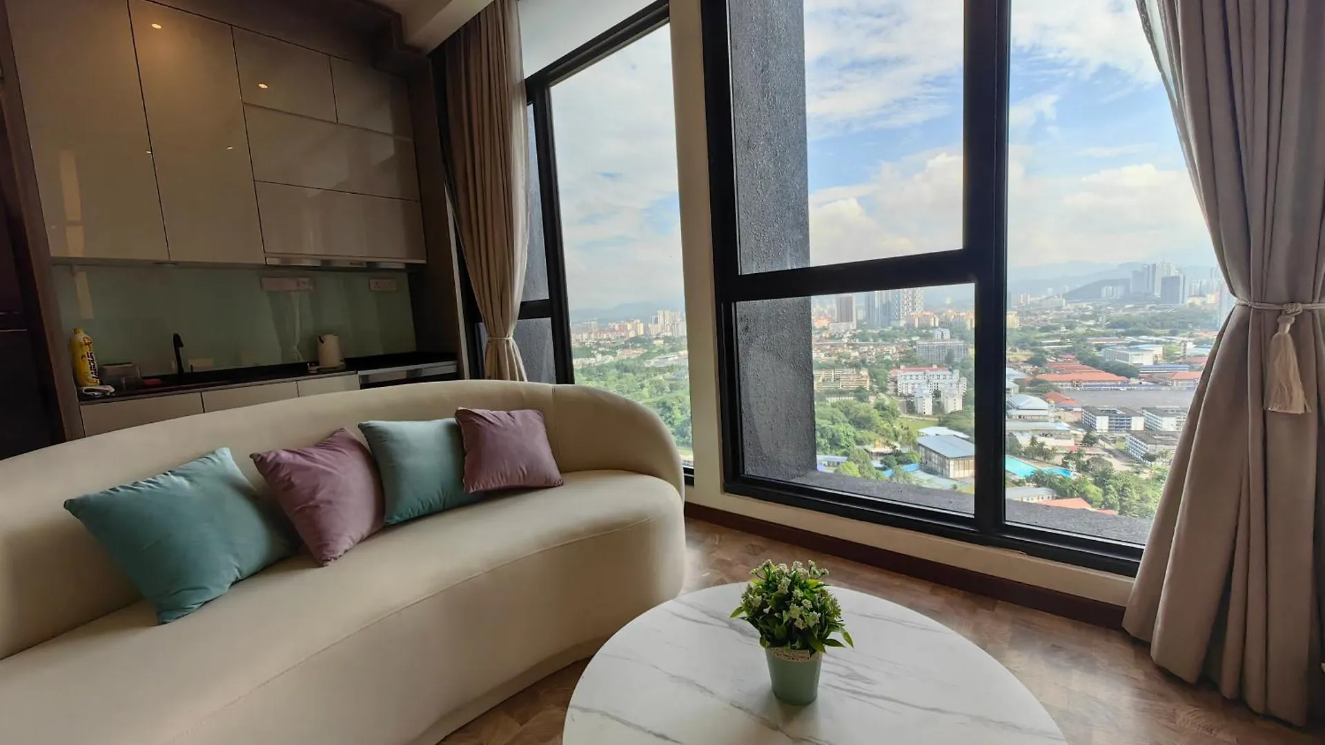 Aparthotel Expressionz Designer Suites Host By Aurora Premium Stay Kuala Lumpur Malaysia