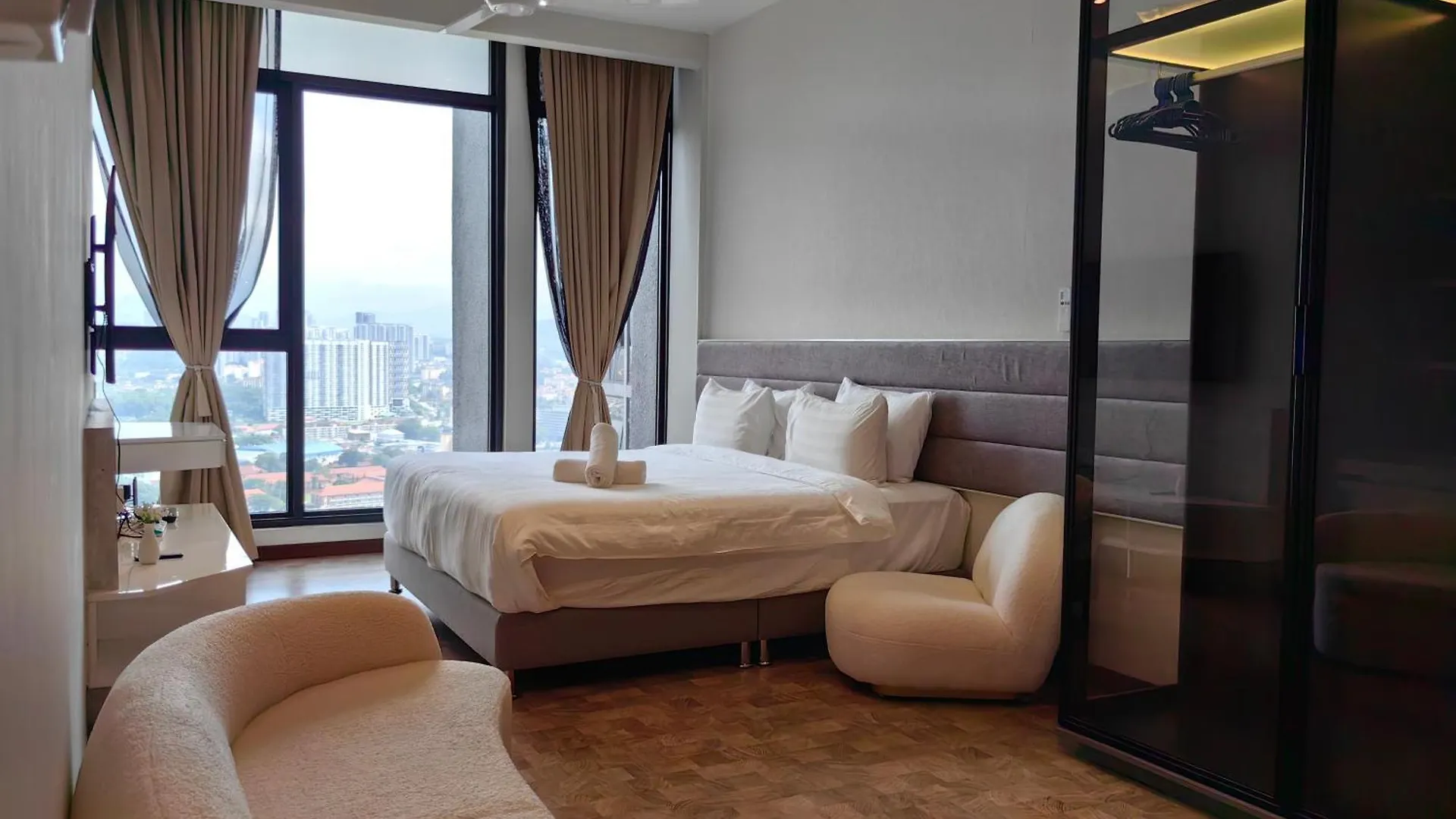 Aparthotel Expressionz Designer Suites Host By Aurora Premium Stay Kuala Lumpur Malaysia