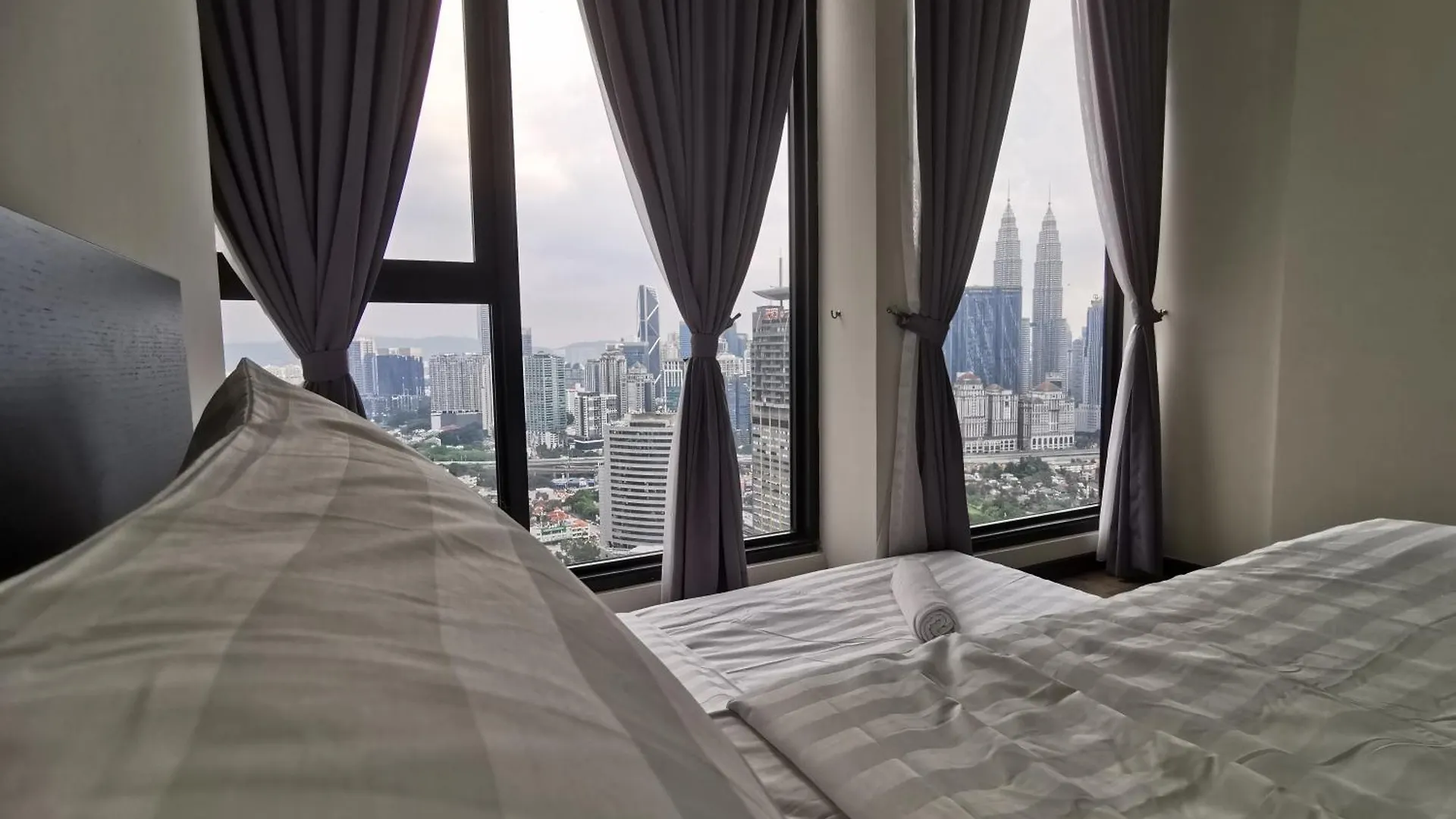 Expressionz Designer Suites Host By Aurora Premium Stay Kuala Lumpur 0*,  Malajzia